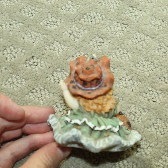 Super Cute! Resin 2.5" Girl in Green Dress with Dog - Picture 5 of 5